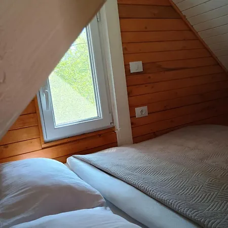 Chalet Tiny H